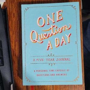One Question a Day  A Five-Year Journal, A Personal Time Capsule of Questions